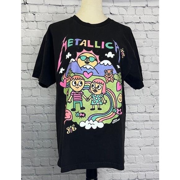 Metallica Black & Rainbow Colors Soft Faded Worn Crewneck T-Shirt Size Large - Picture 1 of 6